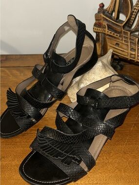Women’s ECCO faux leather sandals